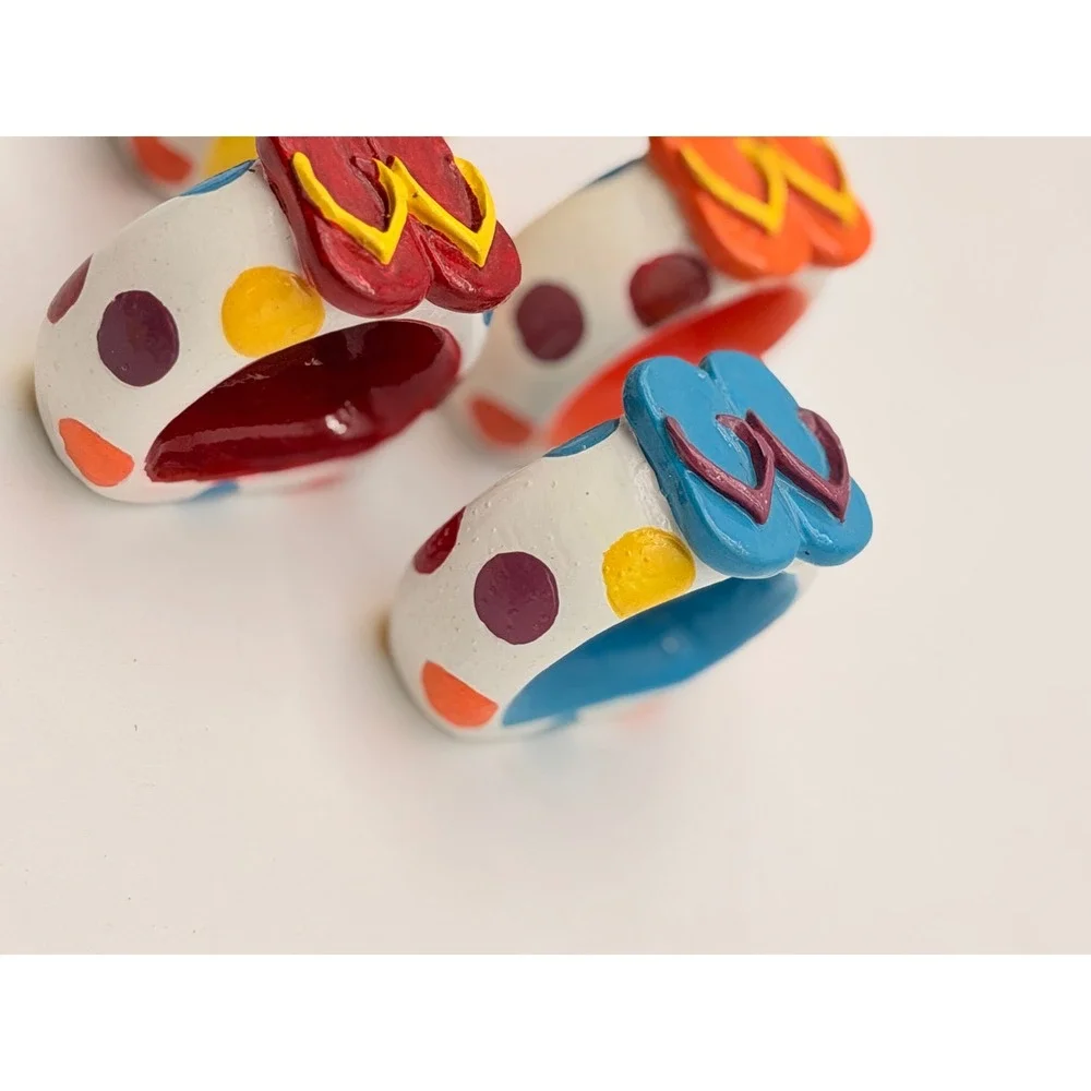 Vintage Style Flip Flop Napkin Rings Set of 4 Polka Dot Beach Summer Decor Multi